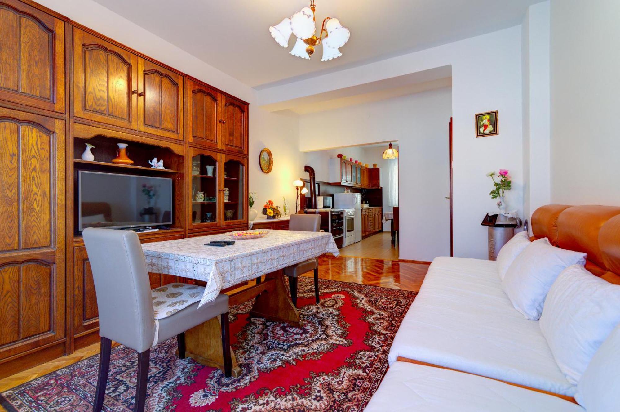 Apartman Erika Zengg Kültér fotó
